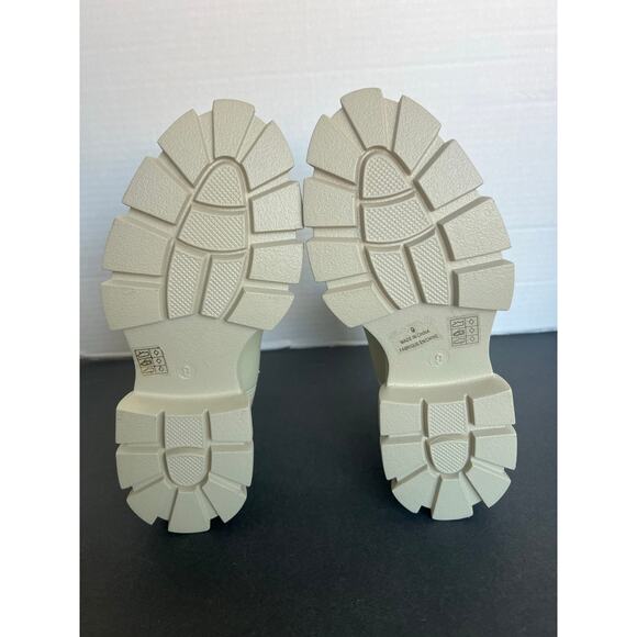 NWT Jeffrey Campbell Cream Pleu Platform Lug Sole Pull On Rain Chelsea Boots 9 - Picture 10 of 11